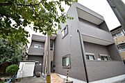 吹田駅より徒歩8分 1階 築8年の賃貸物件