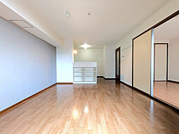 グリーンフィールド A棟 204号室 2階2LDKのリビング/ダイニング