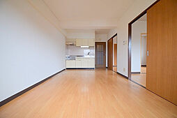 東酒屋マンション 401号室 4階3LDKのリビング/ダイニング