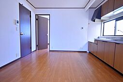 グランデュール横山B棟 201号室 2階3LDKのリビング/ダイニング