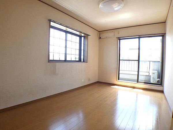 一日の疲れを癒し、ご夫婦の親密な語らいを紡ぎ出します♪