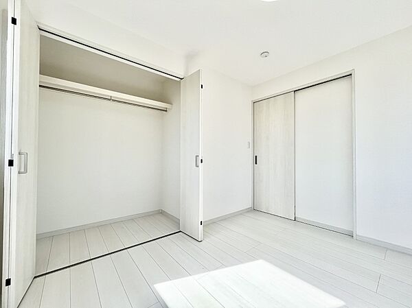 収納が充実しているので、居住スペースを広く使えます。