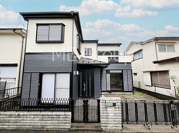 上質感あふれる外観デザイン。魅力の住まいを実現。