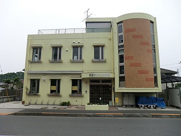 幼稚園・保育園 900m ゆりかご保育園