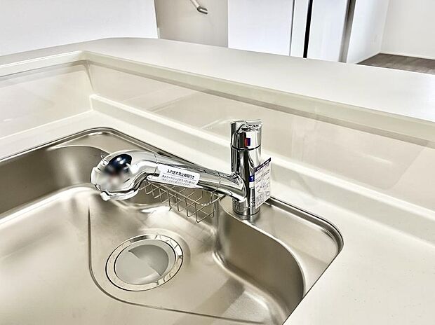 浄水器一体型のキッチンで洗い物用・料理用と切り替え簡単!