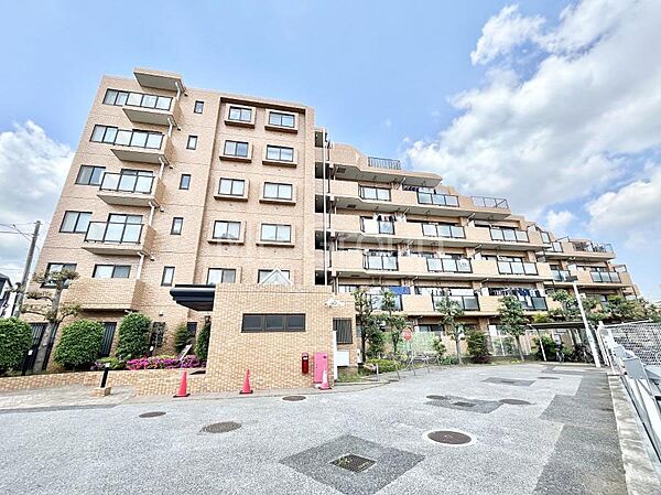 ゆとりが笑顔を生む心地よい生活。陽光と開放感に恵まれた角部屋です！