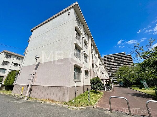 溢れる陽光でご家族の笑顔も輝く 　