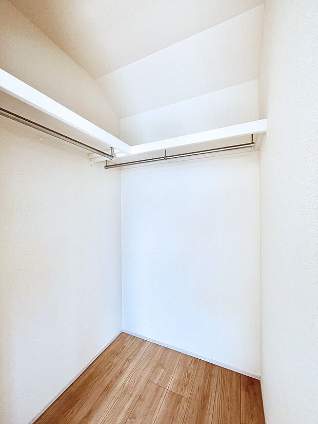 毎日の服選びが楽しくなるウォークインクローゼット