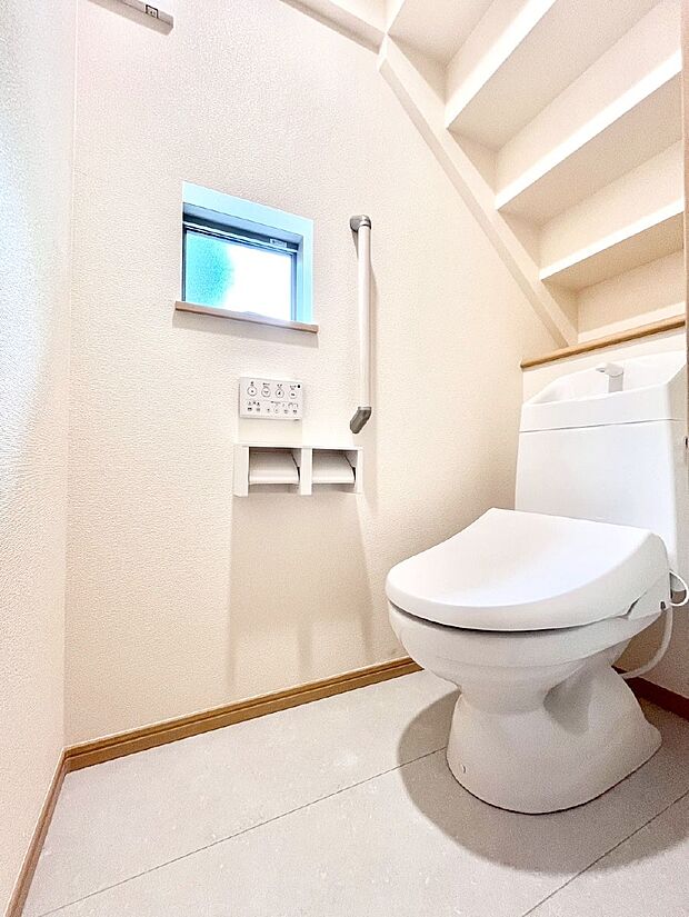 トイレは1階と2階それぞれに配置されていてとても便利です。