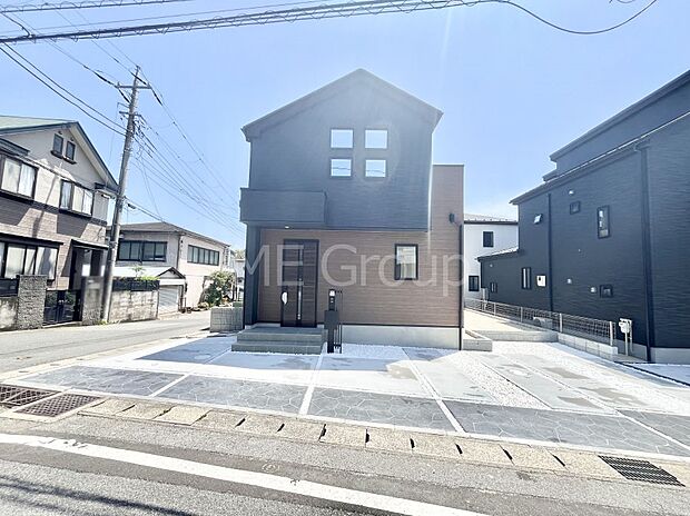 洗練された外観、上質な住空間が広がる室内は永く安心して過ごせる住居です。