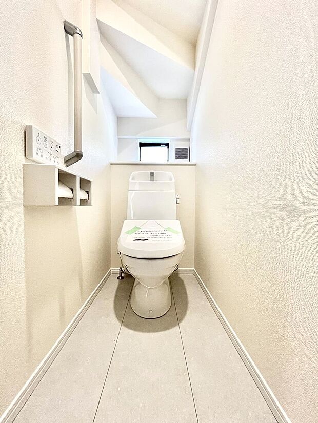 トイレは1階と2階それぞれに配置されていてとても便利です。