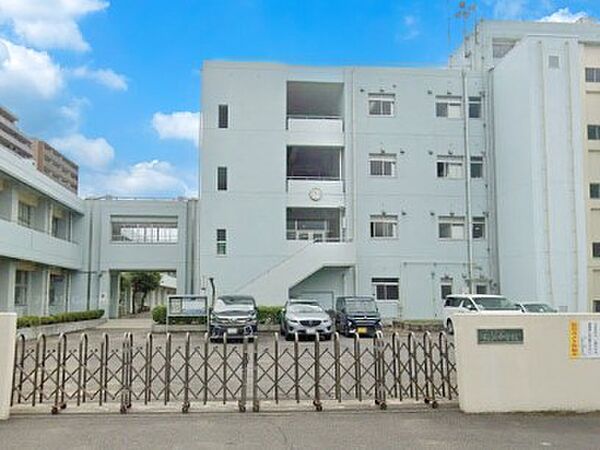 中学校 650m 千葉市立稲浜中学校