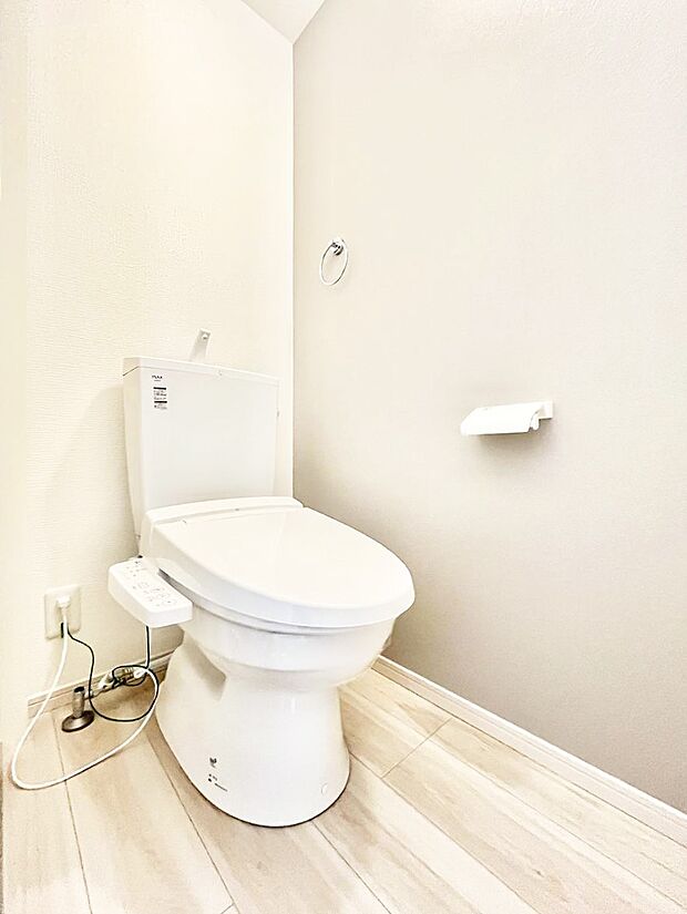 トイレは温水洗浄機能付き