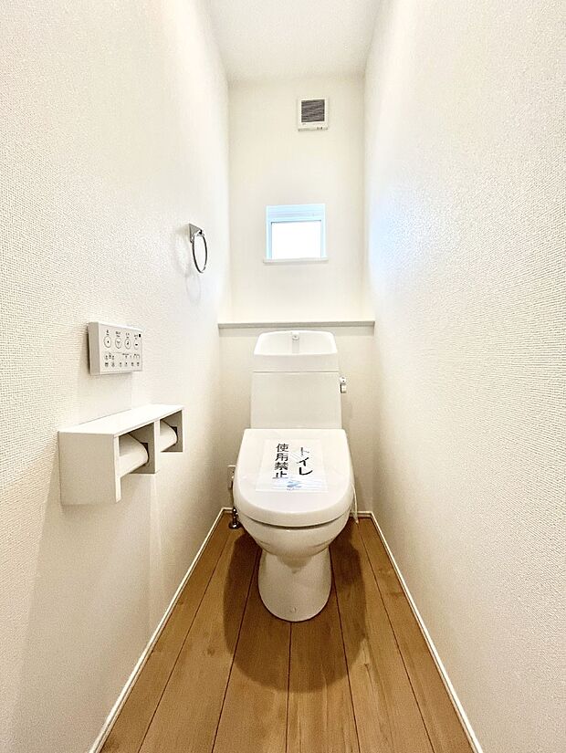 トイレは1階と2階それぞれに配置されていてとても便利です。
