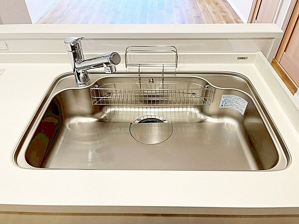 浄水器一体型のキッチンで洗い物用・料理用と切り替え簡単