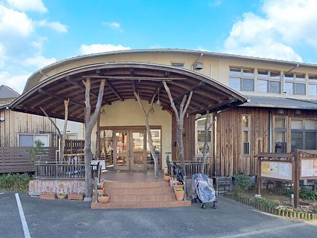 幼稚園・保育園 300m 認定こども園 風の谷こども園