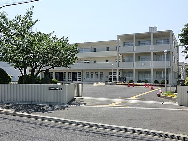 中学校 880m 松戸市立小金中学校