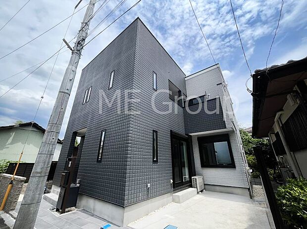 たっぷりの陽光と心地よい風が舞い込む住まい