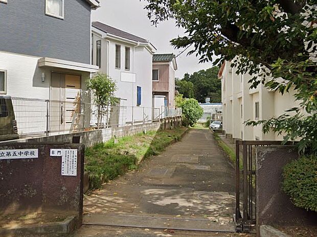 中学校 730m 市川市立第五中学校