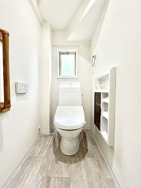トイレは1階と2階それぞれに配置されていてとても便利です。