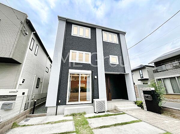 たっぷりの陽光と心地よい風が舞い込む住まい