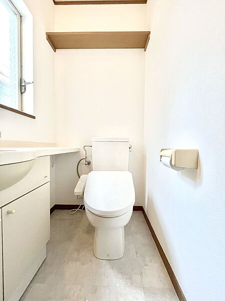 トイレは1階と2階それぞれに配置されていてとても便利です。