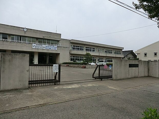 中学校 1400m 印西市立木刈中学校