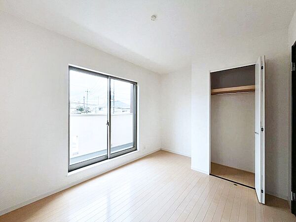 収納が充実しているので居住スペースを広々使えます