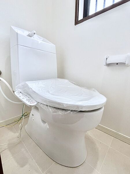 トイレは温水洗浄機能付き