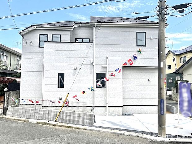 洗練された外観、上質な住空間が広がる室内は永く安心して過ごせる住居です。