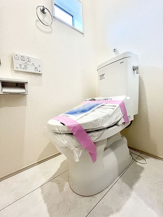 トイレは1階と2階それぞれに配置されていてとても便利です。