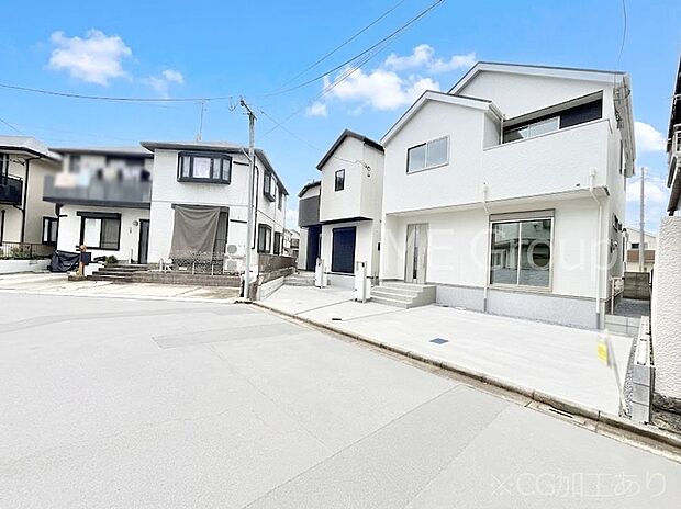 前面道路はきちんと整備されています  