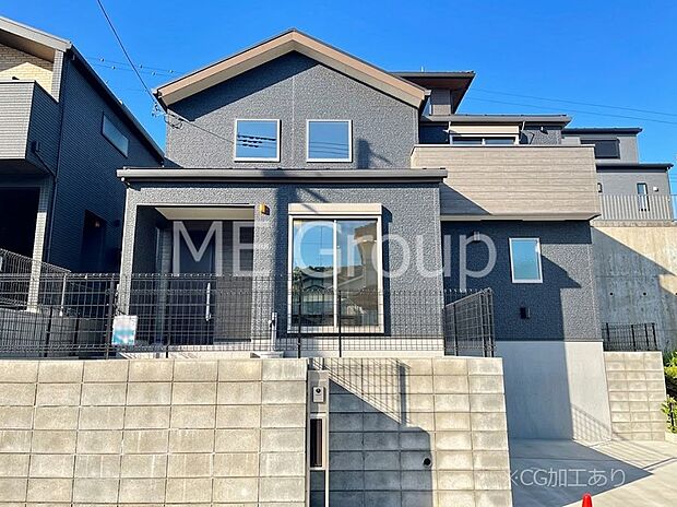 たっぷりの陽光と開放感に包まれる明るい住まい  
