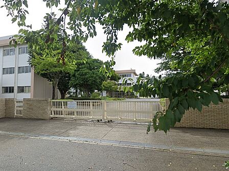 中学校 2690m 白井市立七次台中学校