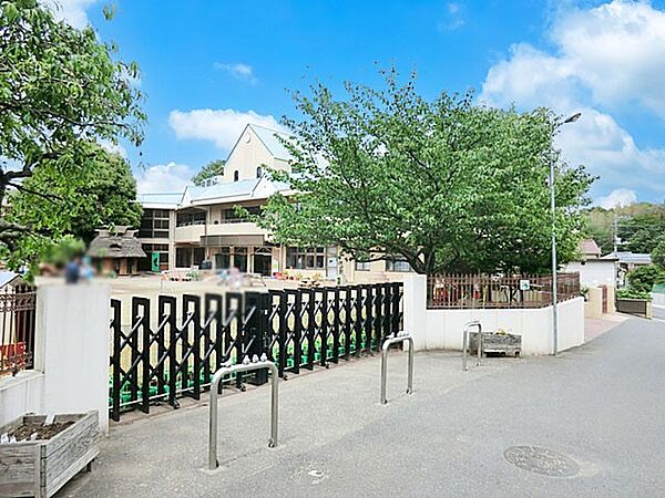 幼稚園・保育園 700m 園生幼稚園