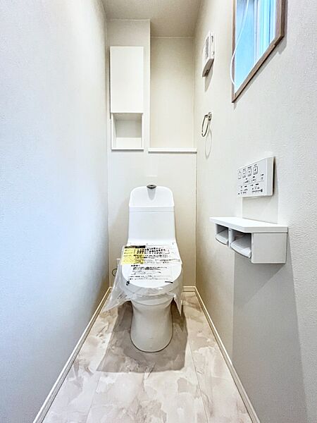 ウォシュレット付きトイレが1階と2階それぞれに配置されていてとても便利です。