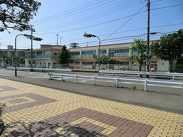幼稚園・保育園 1200m 小室保育園