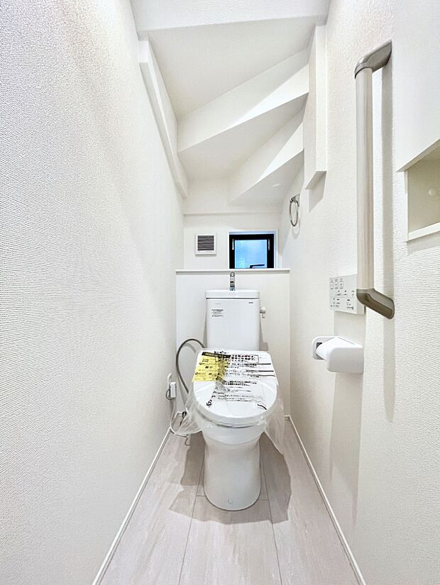 トイレは1階と2階それぞれに配置されていてとても便利です。 