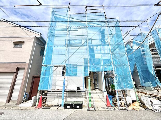 溢れる陽光でご家族の笑顔も輝く  