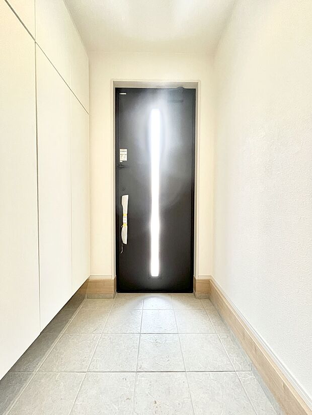家族の帰宅やお客様をあたたかく迎える玄関