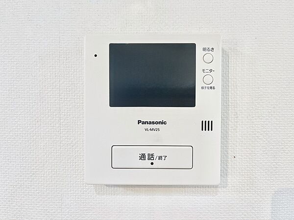訪問者が一目でわかる、安心のＴＶモニター付きインターフォン