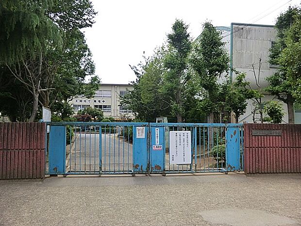 小学校 750m 松戸市立栗ケ沢小学校