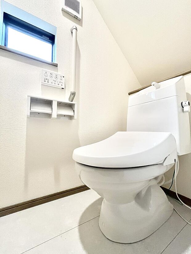トイレは1階と2階それぞれに配置されていてとても便利です。