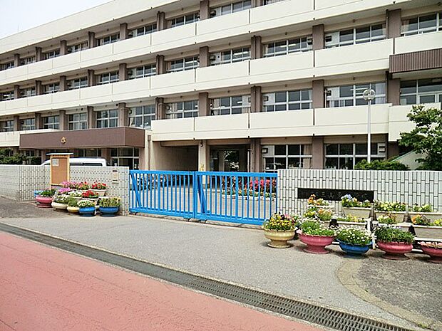 小学校 850m 三山東小学校