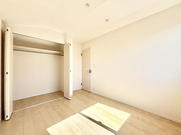 収納が充実しているので居住スペースを広々使えます