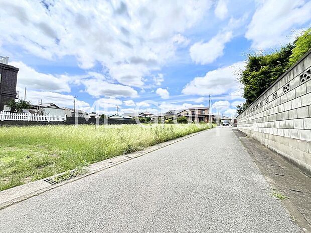たっぷりの陽光と開放感に包まれる明るい住まい