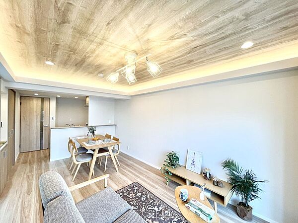 落ち着いた雰囲気のＬＤＫは家族みんなの快適空間