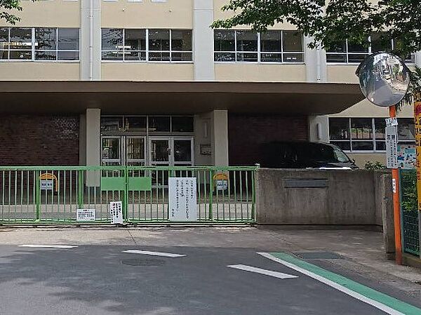 小学校 400m 松戸市立松飛台小学校