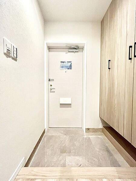 家族の帰宅やお客様をあたたかく迎える玄関