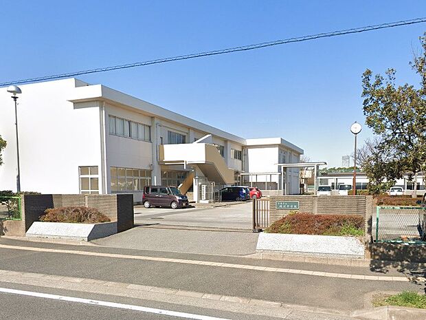 中学校 570m 千葉市立磯辺中学校